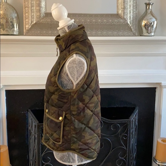 J. CREW Camouflage Vest NWOT - Picture 5 of 7